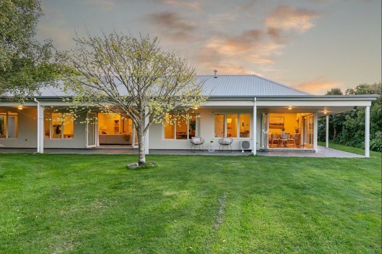 Photo of property in 30 Gladys Scott Place, Tawa, Wellington, 5028