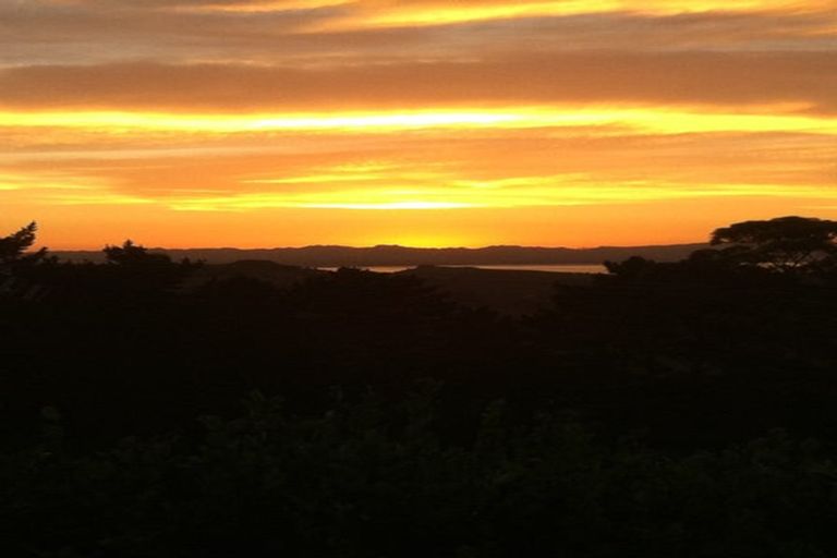 Photo of property in 1611 Kaipara Coast Highway, Kaukapakapa, 0984
