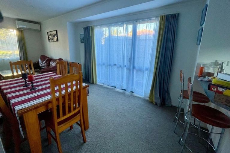 Photo of property in 1/14 Knott Road, Stanmore Bay, Whangaparaoa, 0932