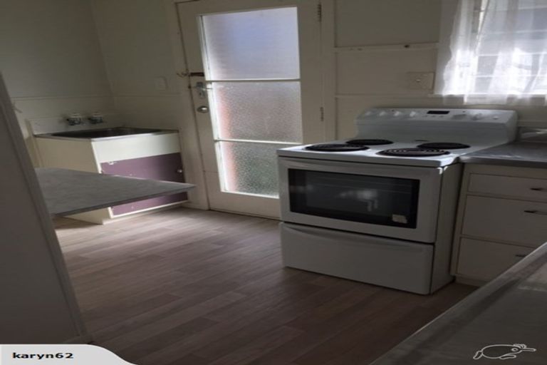 Photo of property in 77d Aurora Terrace, Hillcrest, Hamilton, 3216