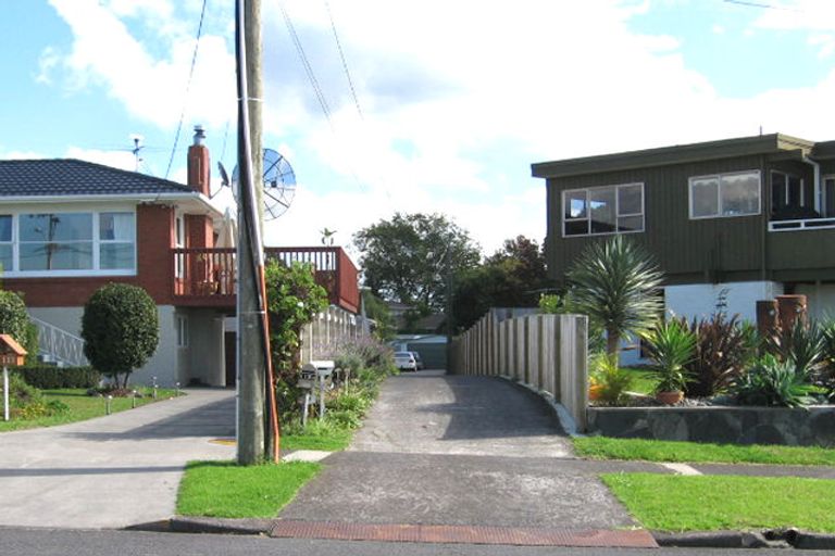 Photo of property in 113a Beach Road, Te Atatu Peninsula, Auckland, 0610