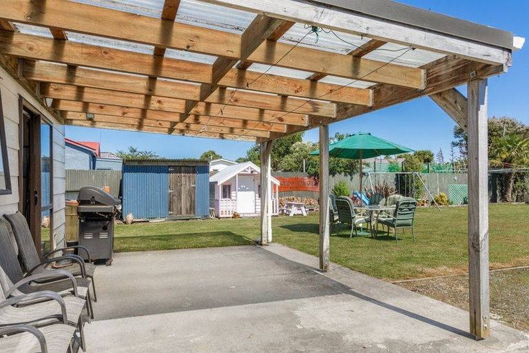 Photo of property in 63 Wakefield Street, Westport, 7825