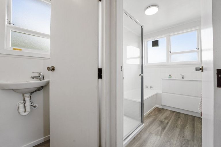 Photo of property in 6a Broadmore Street, Vogeltown, New Plymouth, 4310