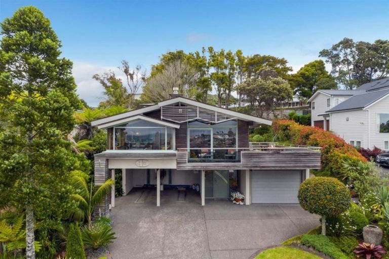 Photo of property in 43 Aotearoa Terrace, Murrays Bay, Auckland, 0630