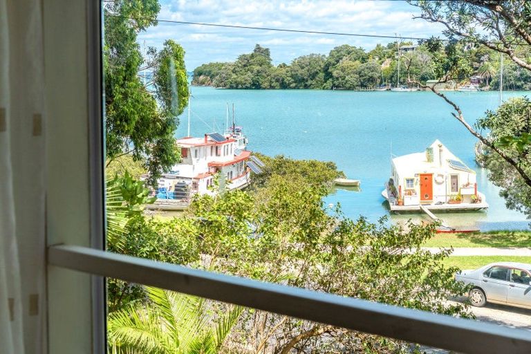 Photo of property in 72 Wharf Road, Ostend, Waiheke Island, 1081