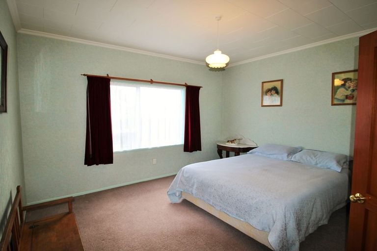 Photo of property in 17 Towey Street, Holmes Hill, Oamaru, 9401