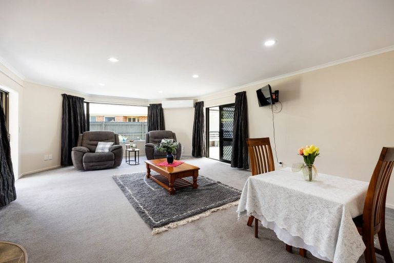 Photo of property in 26 Antrim Place, Nawton, Hamilton, 3200