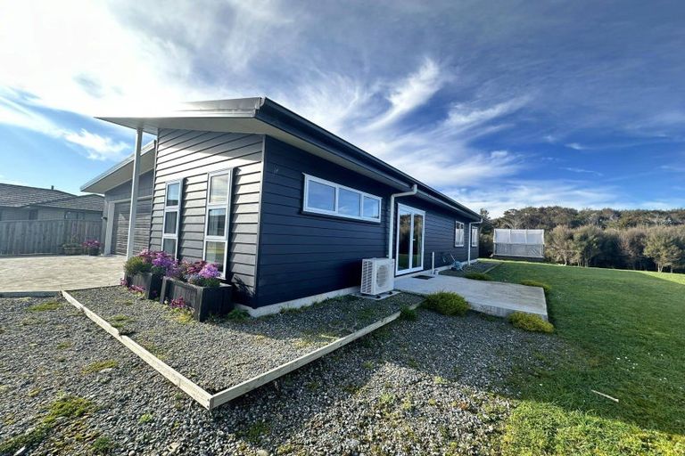 Photo of property in 6 Holly Robinson Place, Hokitika, 7882