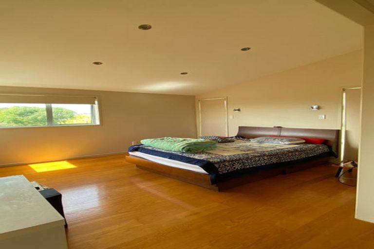 Photo of property in 210 Clovelly Road, Bucklands Beach, Auckland, 2012