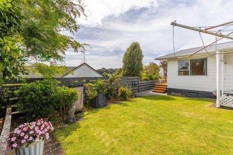 Photo of property in 9b Herekawe Drive, Spotswood, New Plymouth, 4310