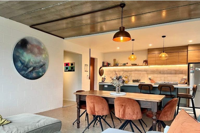 Photo of property in 24 Point Street, Raglan, 3225