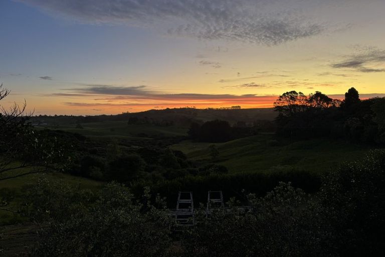 Photo of property in 592 Kanohi Road, Kaukapakapa, 0873