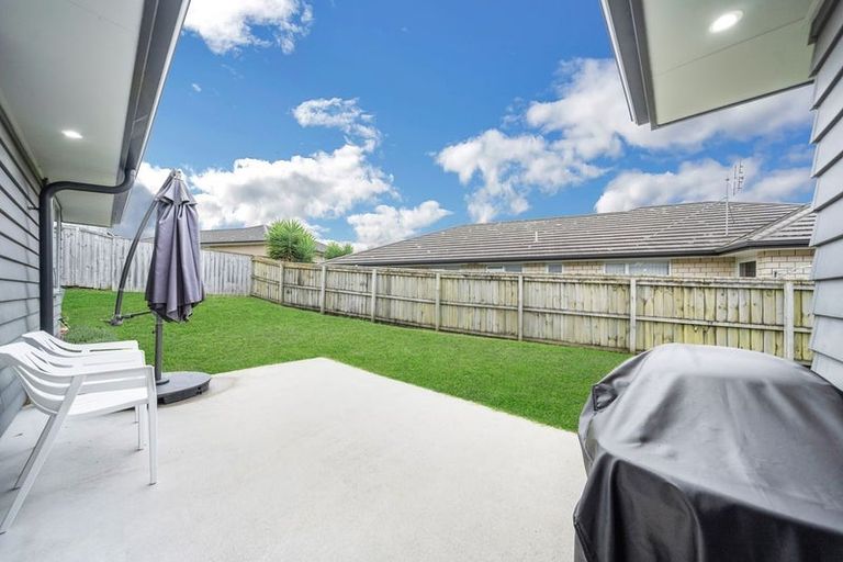 Photo of property in 16 Mark Ball Drive, Pokeno, 2402