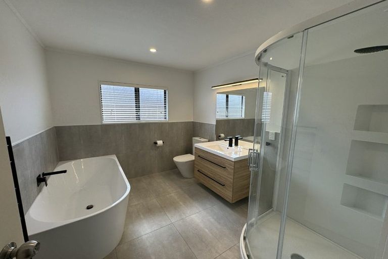 Photo of property in 11 Aspen Way, Kelvin Grove, Palmerston North, 4414