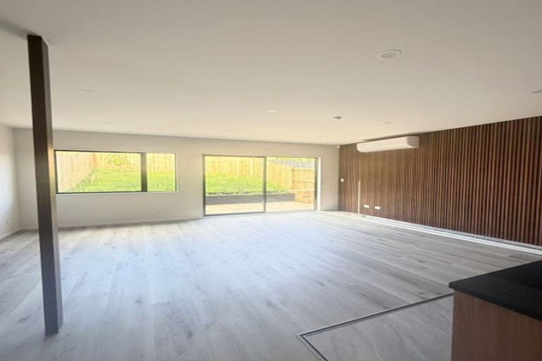 Photo of property in 22 Piringa Road, Pukekohe, 2120