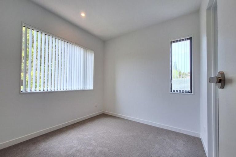 Photo of property in 37c Sylvia Road, Hillcrest, Auckland, 0627