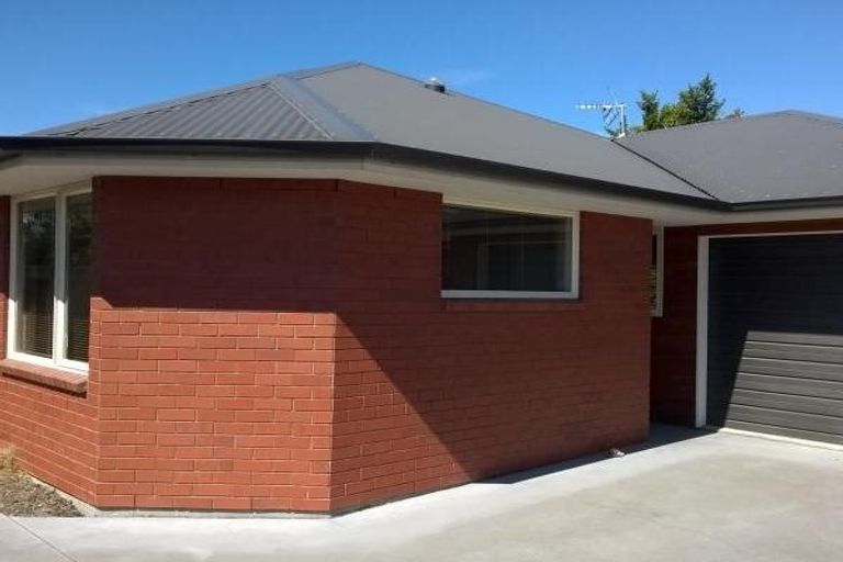 Photo of property in 92b Peverel Street, Riccarton, Christchurch, 8041