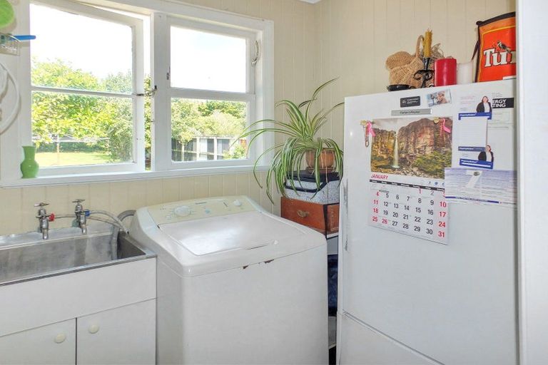 Photo of property in 10 Easton Street, Foxton, 4814