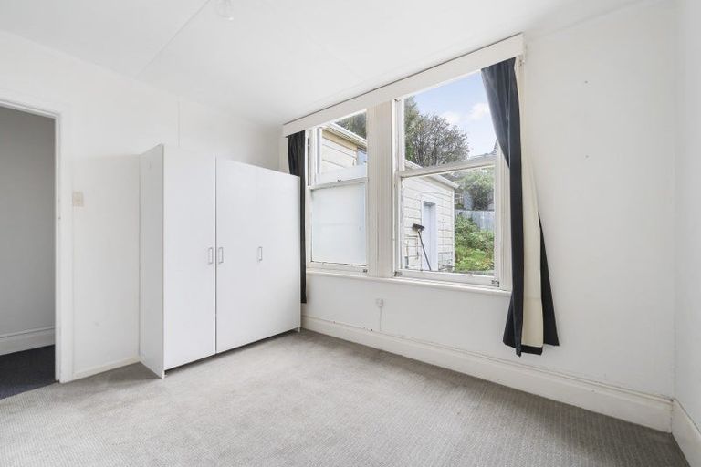 Photo of property in 54 Roxburgh Street, Mount Victoria, Wellington, 6011