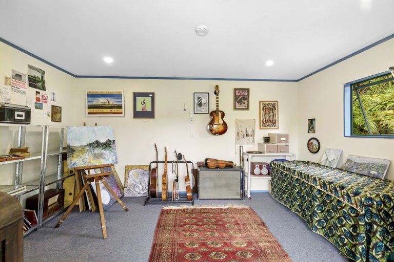 Photo of property in 53 Lowry Crescent, Stokes Valley, Lower Hutt, 5019