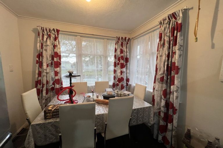 Photo of property in 16 Cardiff Street, Awapuni, Palmerston North, 4412