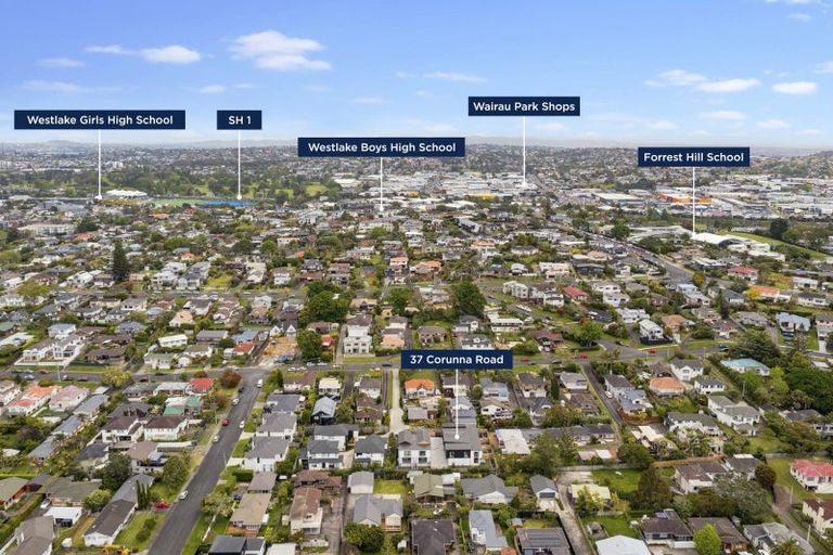 Photo of property in 37 Corunna Road, Milford, Auckland, 0620
