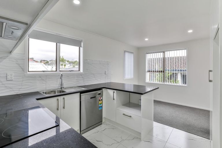Photo of property in 148 Solar Road, Glen Eden, Auckland, 0602