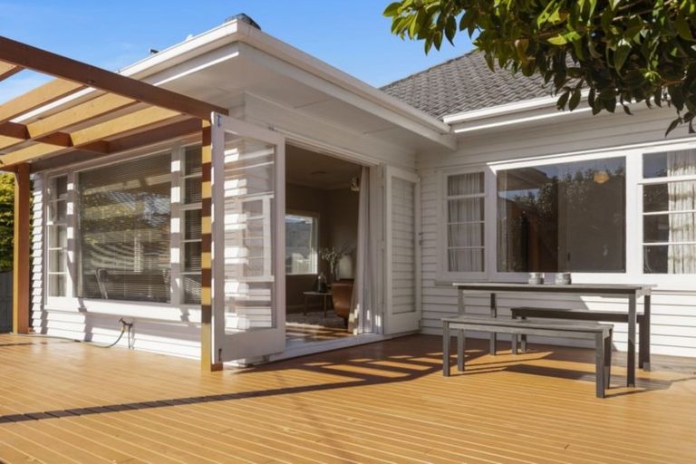 Photo of property in 734 High Street, Boulcott, Lower Hutt, 5010