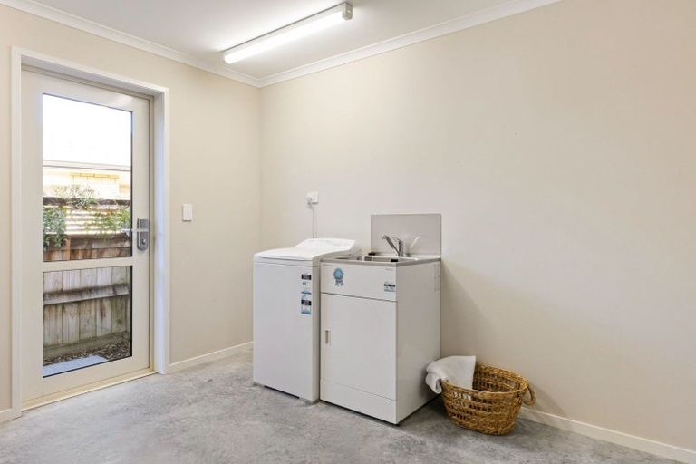 Photo of property in 43 Plescher Crescent, Leamington, Cambridge, 3432