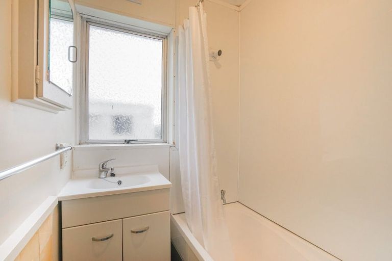 Photo of property in 3/16 King Edward Avenue, Papakura, 2110