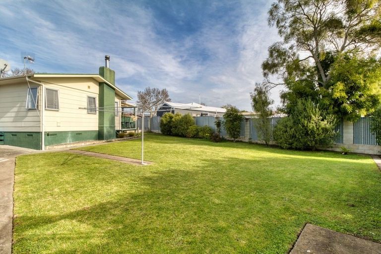 Photo of property in 9 Kaweka Place, Havelock North, 4130