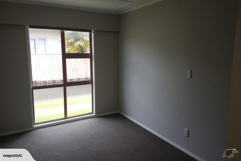 Photo of property in 43 Ngatai Road, Otumoetai, Tauranga, 3110