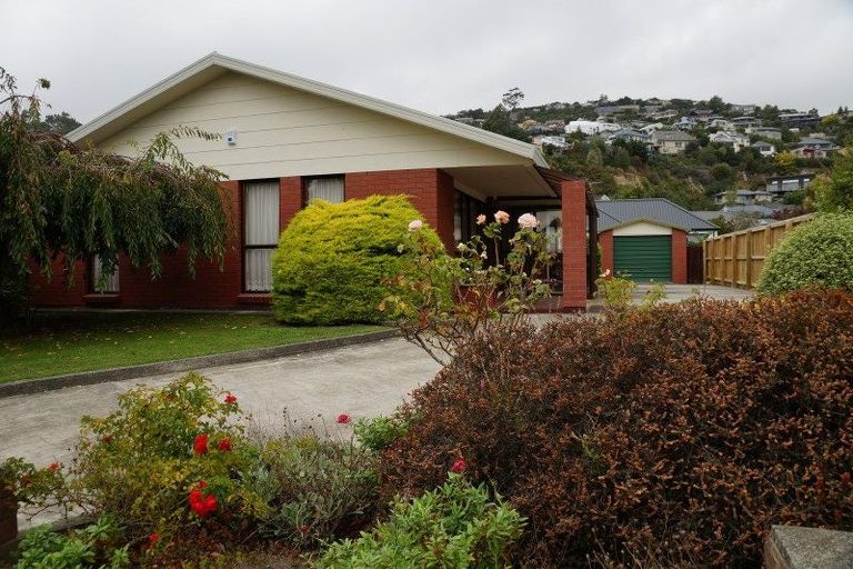 Photo of property in 98 Centaurus Road, Huntsbury, Christchurch, 8022