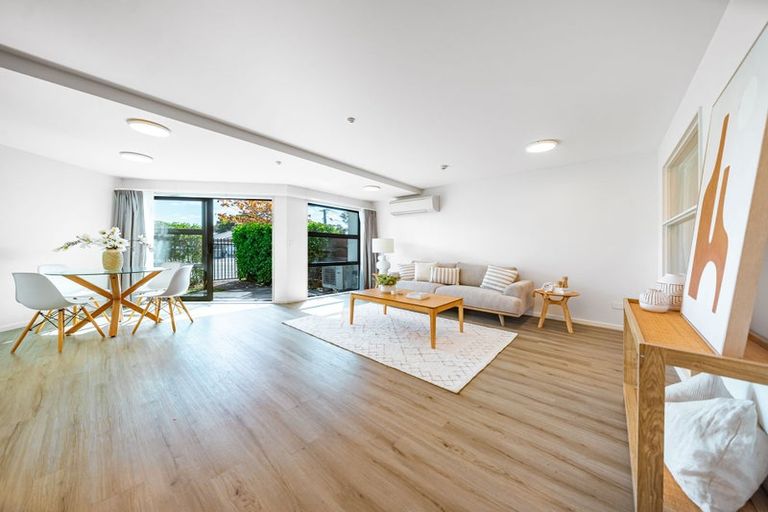 Photo of property in 2/69 Suva Street, Upper Riccarton, Christchurch, 8041