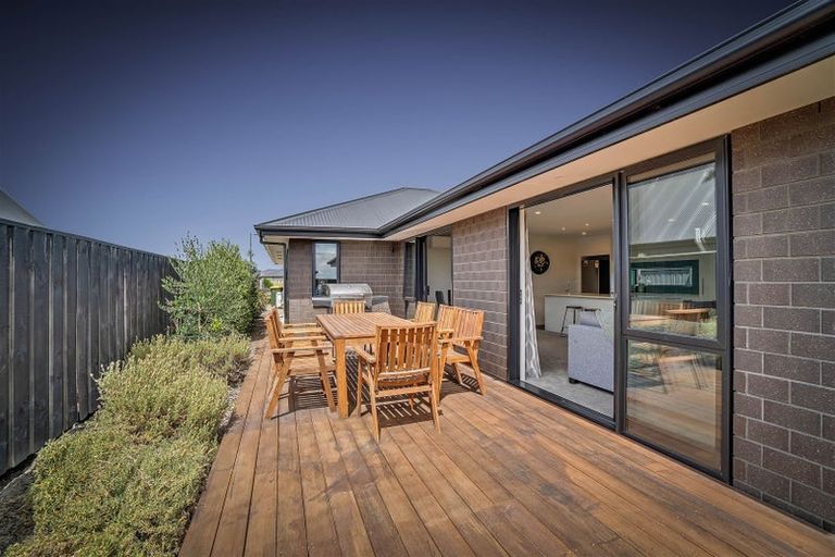 Photo of property in 43 Avanda Avenue, Rolleston, 7615