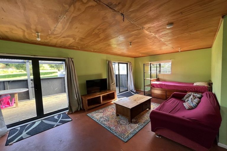 Photo of property in 5 Tainui Street, Mokau, 4376