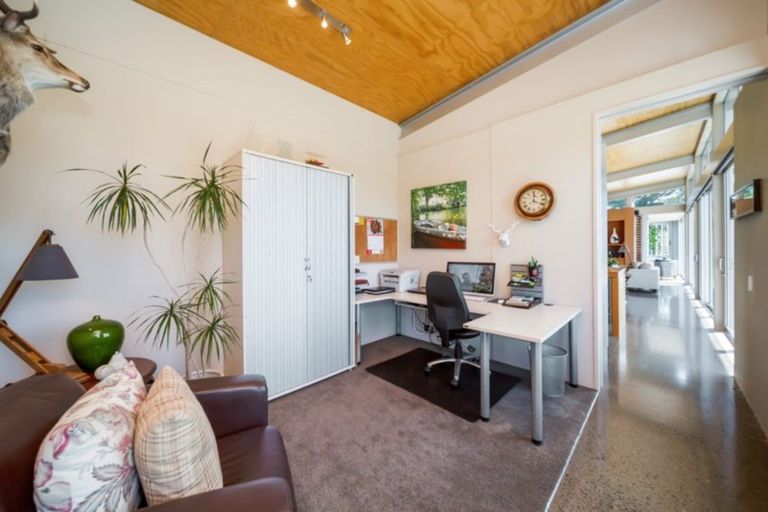 Photo of property in 155 Veale Road, Ridgewood, New Plymouth, 4371