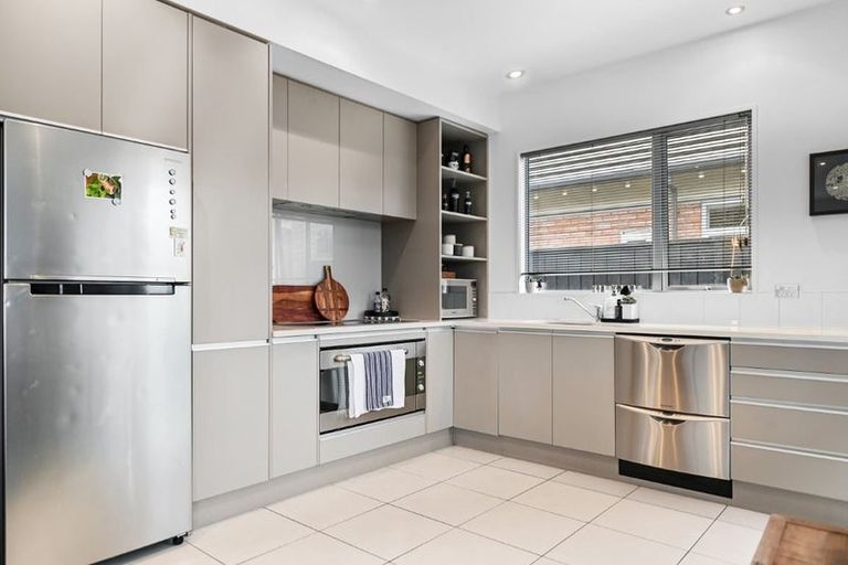 Photo of property in 33 Henley Green, Northwood, Christchurch, 8051