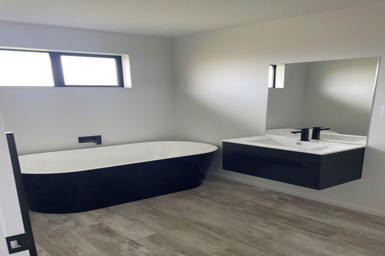 Photo of property in 57 Northmoor Boulevard, Rolleston, 7615