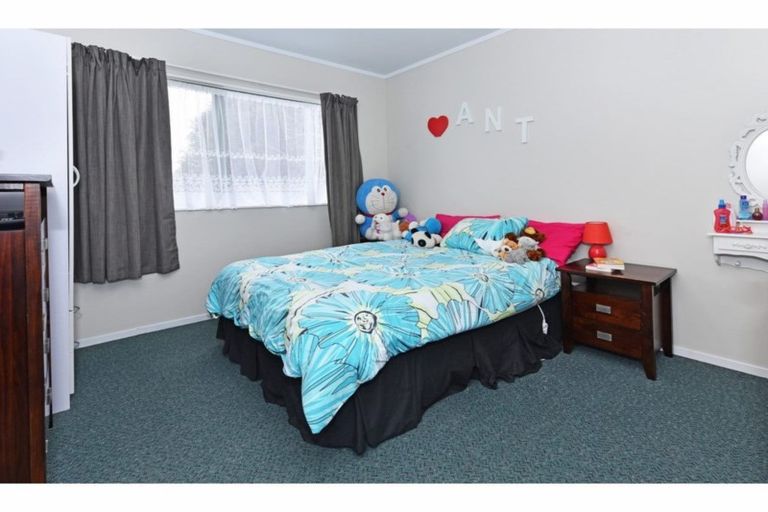Photo of property in 10b Lane Road, Weymouth, Auckland, 2103