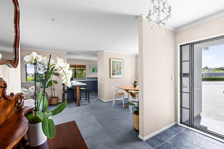 Photo of property in 46 Lucknow Road, Havelock North, 4130