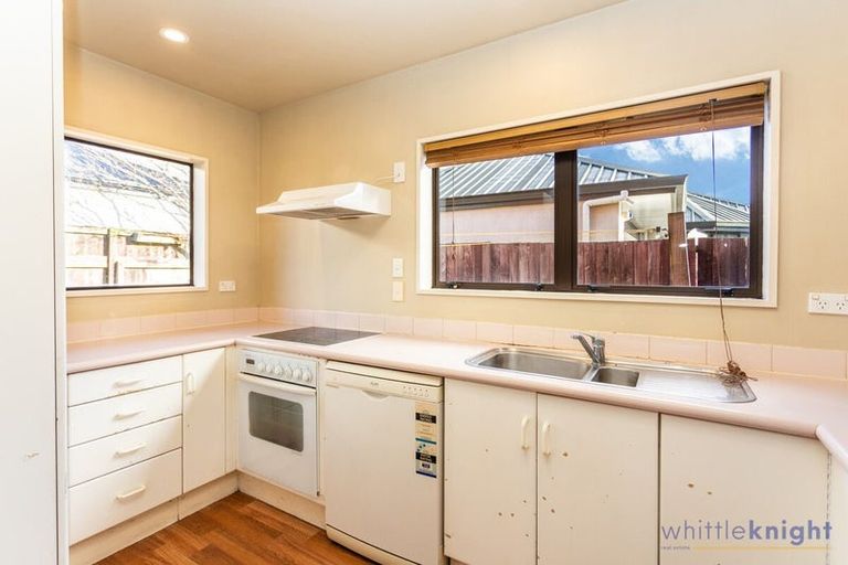 Photo of property in 4/9 Elizabeth Street, Riccarton, Christchurch, 8011