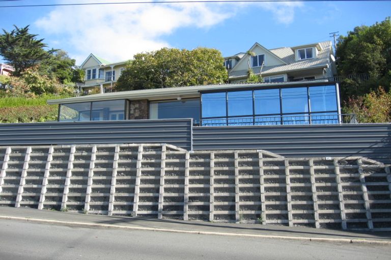 Photo of property in 46-48 Easther Crescent, Kew, Dunedin, 9012