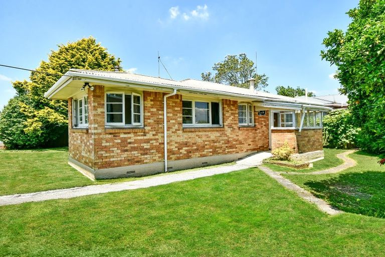 Photo of property in 222 Great South Road, Huntly, 3700