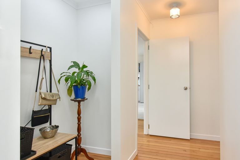 Photo of property in 5a Bunnythorpe Road, Papakura, 2110