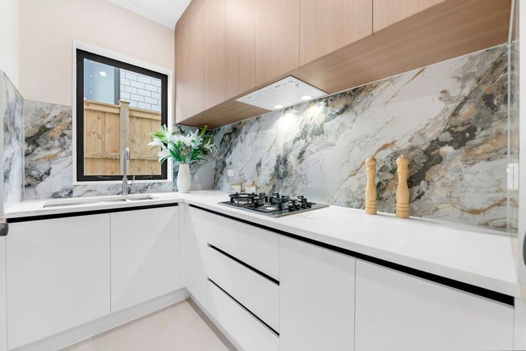 Photo of property in 44 Adamson Road, Flat Bush, Auckland, 2019