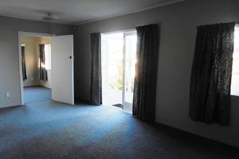 Photo of property in 11 Dunstan Street, Otaki, 5512