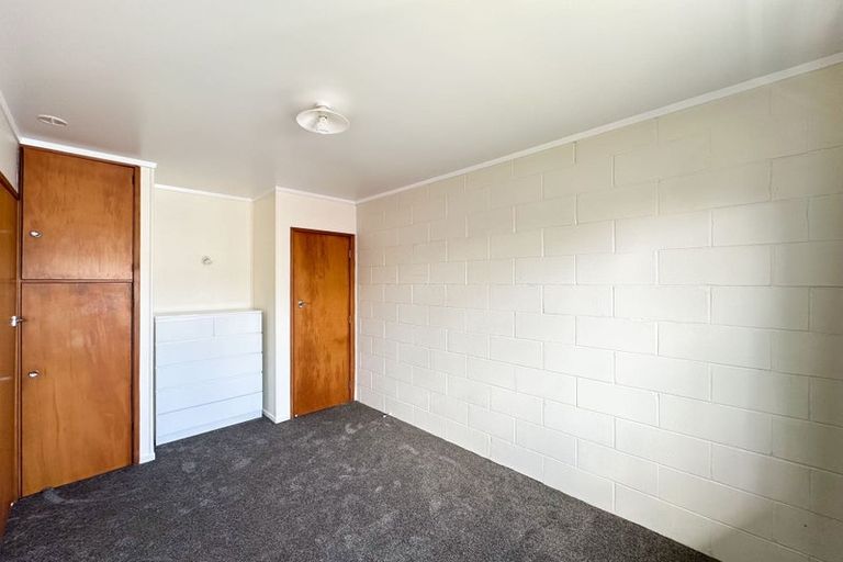 Photo of property in 40 West Coast Road, Glen Eden, Auckland, 0602