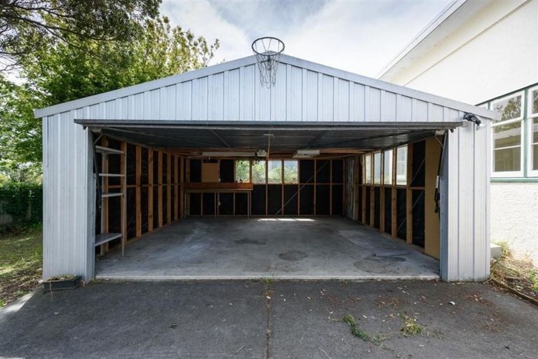 Photo of property in 5 Avon Street, Waterloo, Lower Hutt, 5011