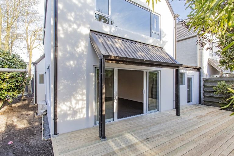 Photo of property in 2/29 Albany Street, St Albans, Christchurch, 8014